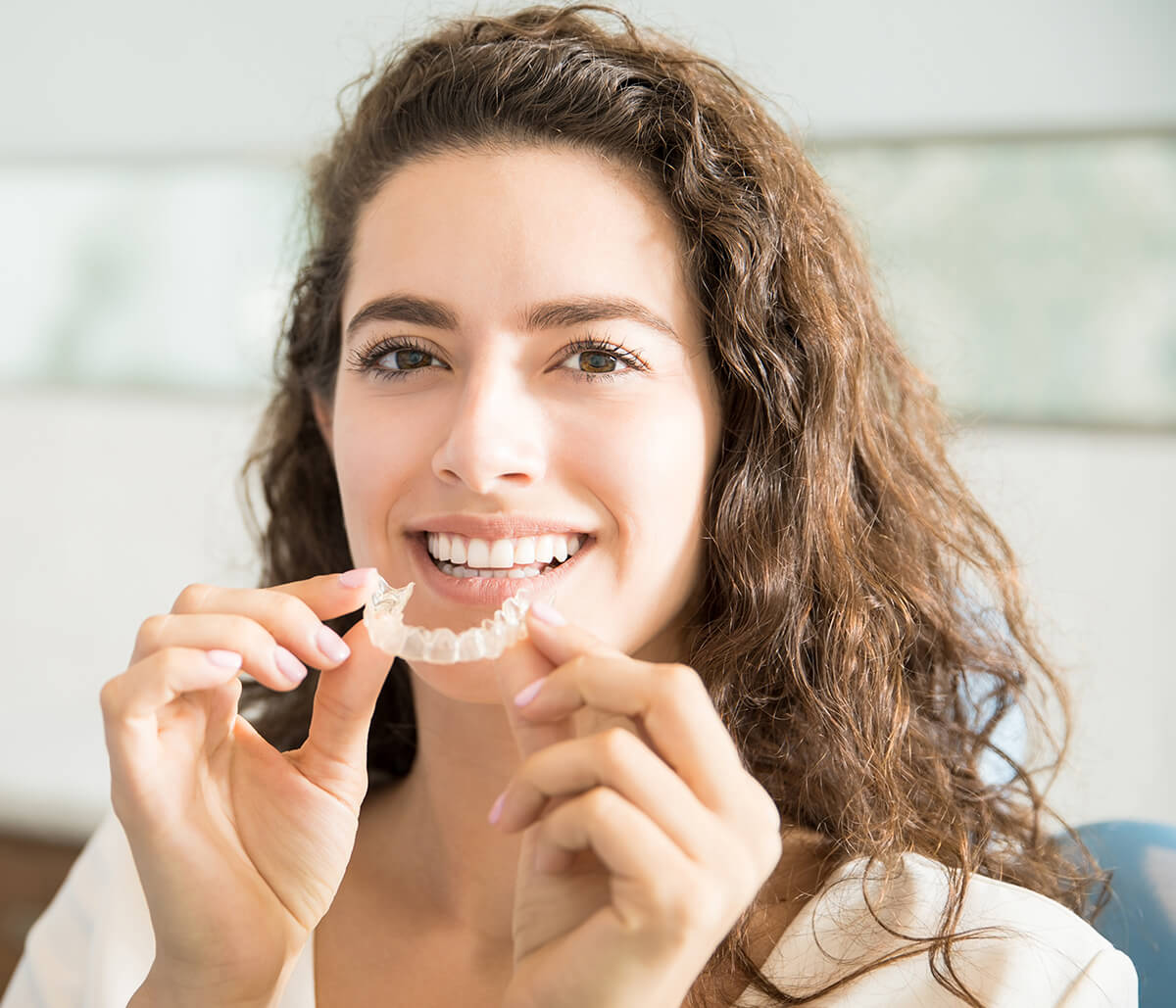 Invisalign Teeth Straightening Dentist at Auburn Centre Dental in Waterloo Area